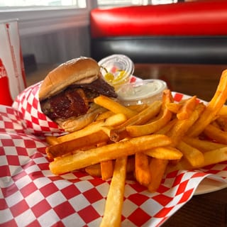 Famous Point Cheese Burger